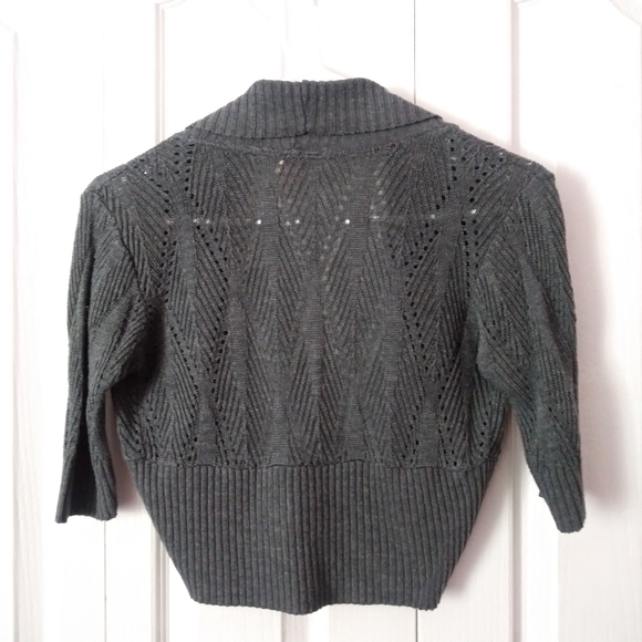 Gray Cropped Cardigan Size Small - Picture 5 of 6
